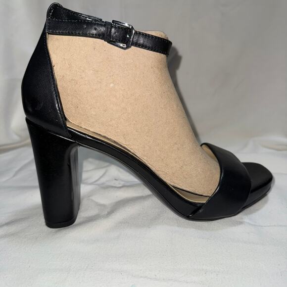 Naturalizer NEW Joy Square Toe Ankle Strap Dress Sandals Sz 8.5W - Picture 2 of 9